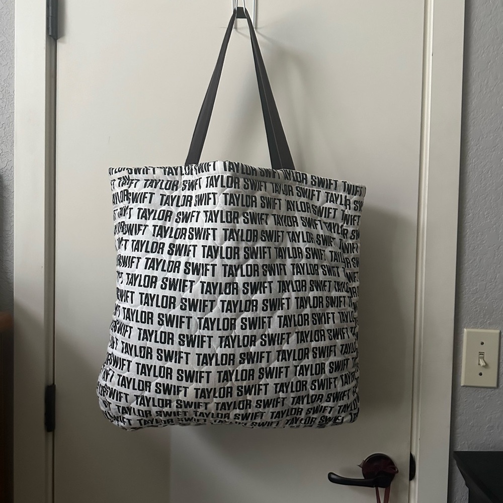 Large Taylor swift bag